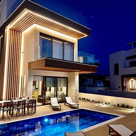 Santa Barbara Seafront Villas W Jacuzzi Pool Paphos Exterior foto