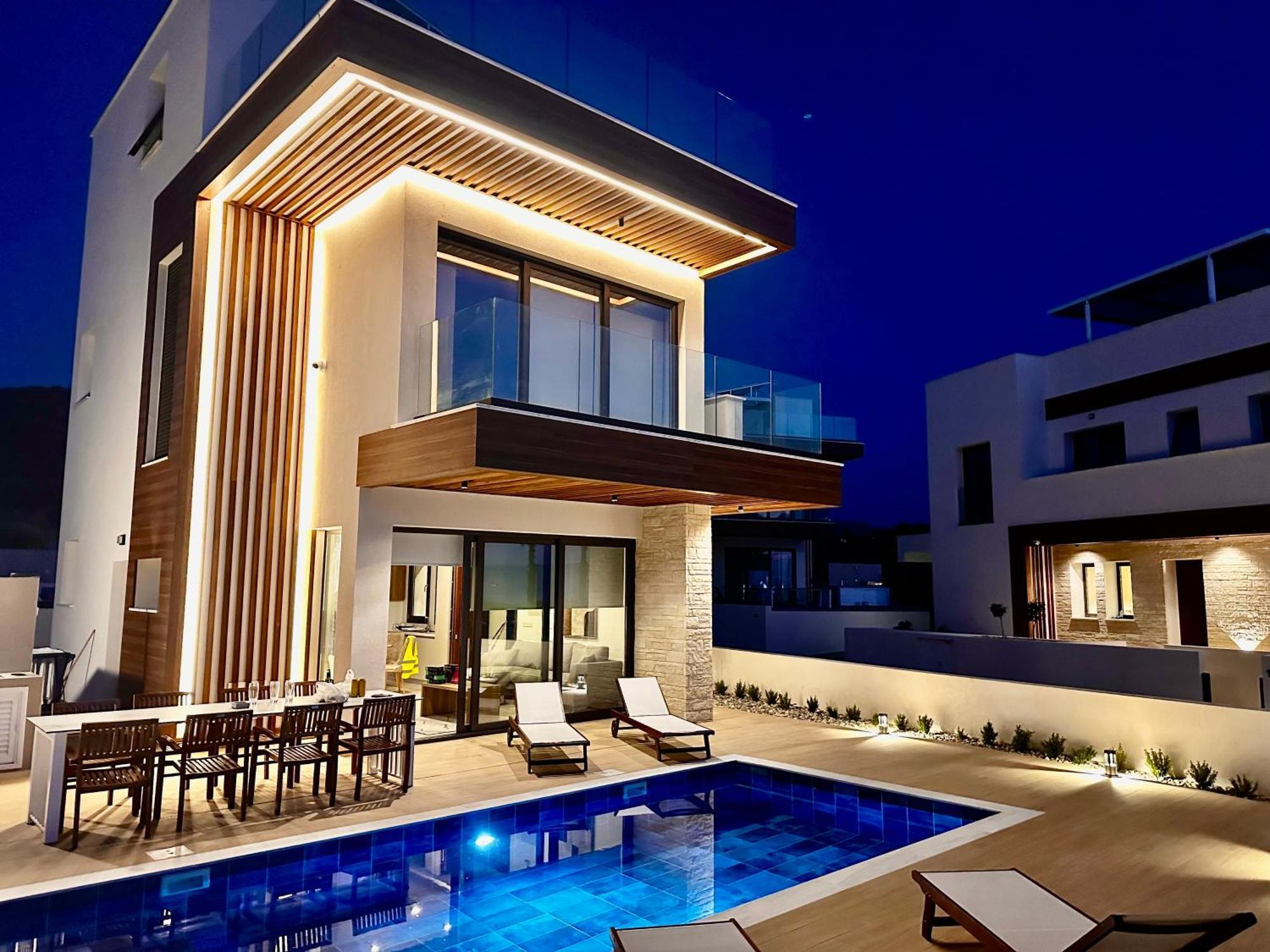 Santa Barbara Seafront Villas W Jacuzzi Pool Paphos Exterior foto